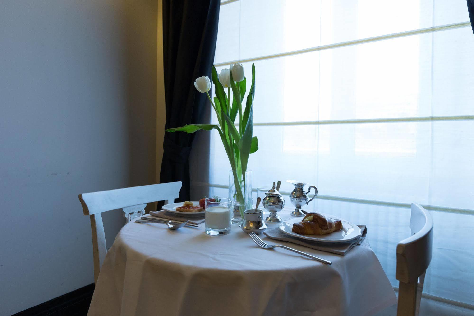 Couette-café Residenza Scipioni Luxury Rome